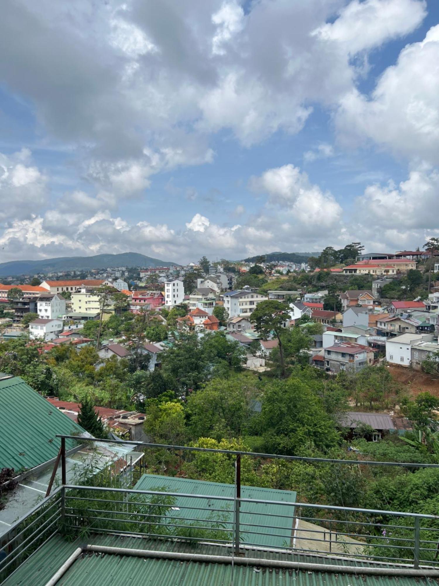 Hotel Khach San Lan Dai Đà Lạt Exterior foto